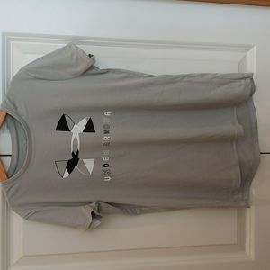 Under Armour Grey t-shirt